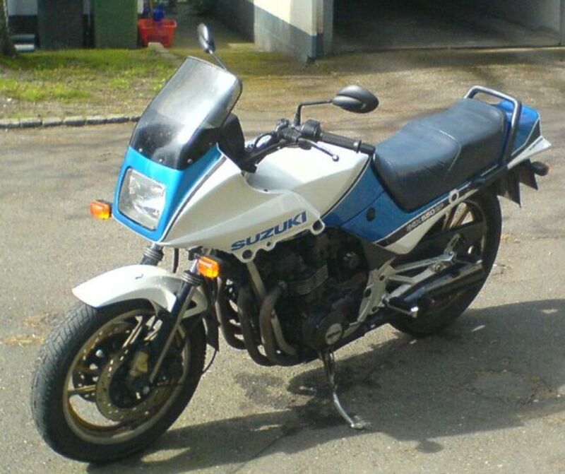 La Suzuki GSX550 EF originale