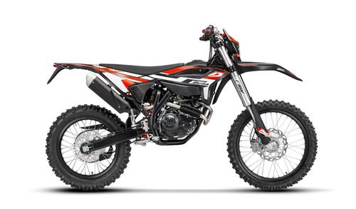 Beta amplia la gamma RR 125 4 tempi Enduro e Motard. Ecco cosa cambia (4)