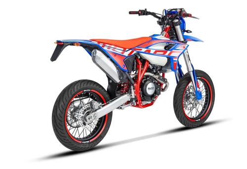 Beta amplia la gamma RR 125 4 tempi Enduro e Motard. Ecco cosa cambia (3)