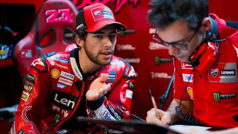 MotoGP 2023. Enea Bastianini sulla prima gara: "Podio &egrave; l'obiettivo, ma anche una top 5...", ma parli del sabato o della domenica?