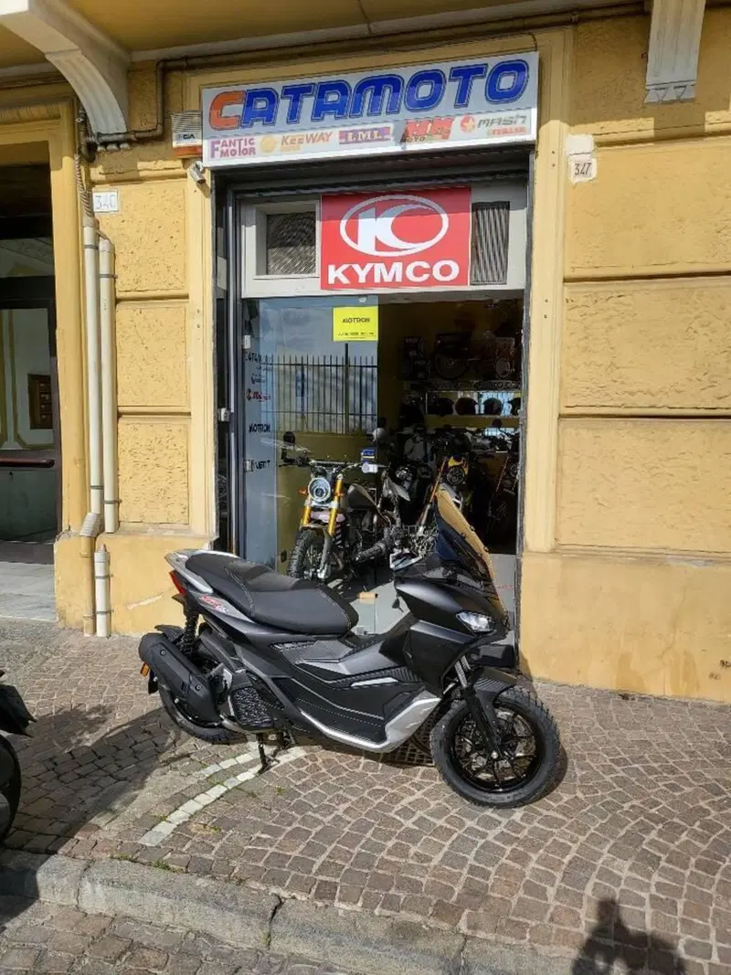 Aprilia SR GT 200 (2022 - 24)