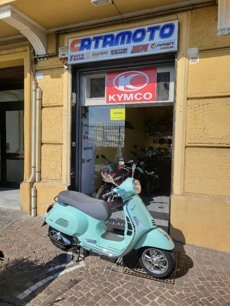Vespa GTS 300 (2023 - 24)