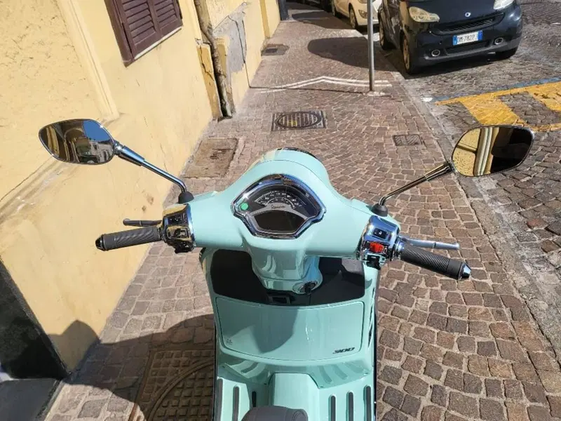 Vespa GTS 300 (2023 - 24) (5)