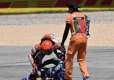 MotoGP 2023. GP del Portogallo. Marc Marquez totalmente fuori controllo #lanotiziainprimafila [VIDEO]