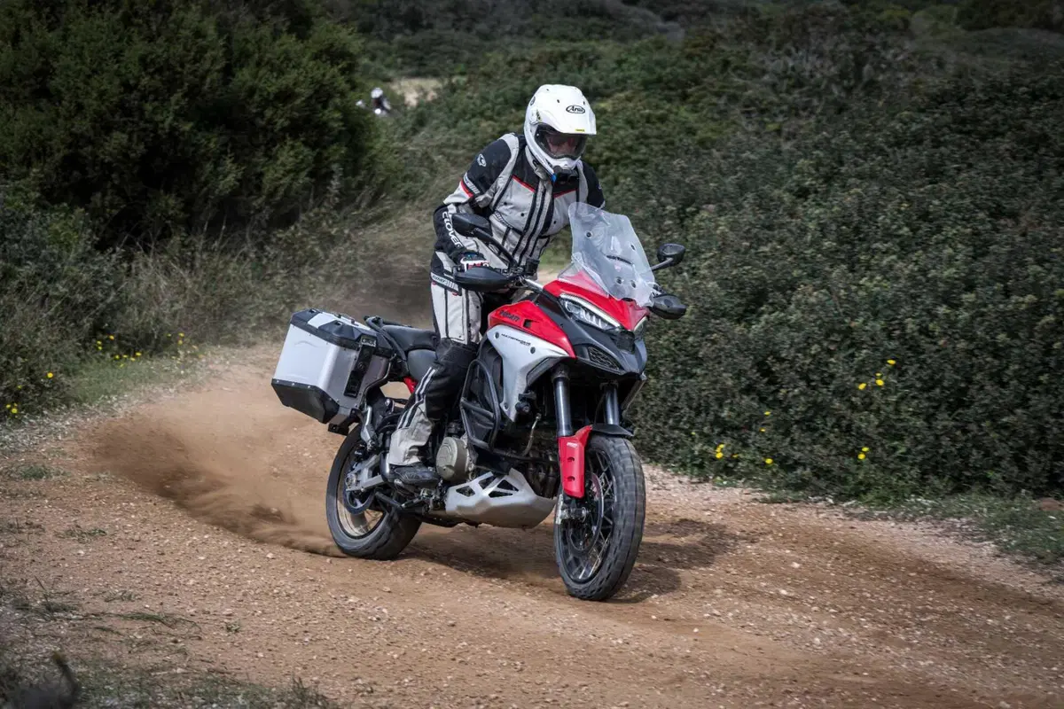 Ducati Multistrada V4 Rally: il TEST della Multi più esagerata! Col commento di Claudio Domenicali (5)