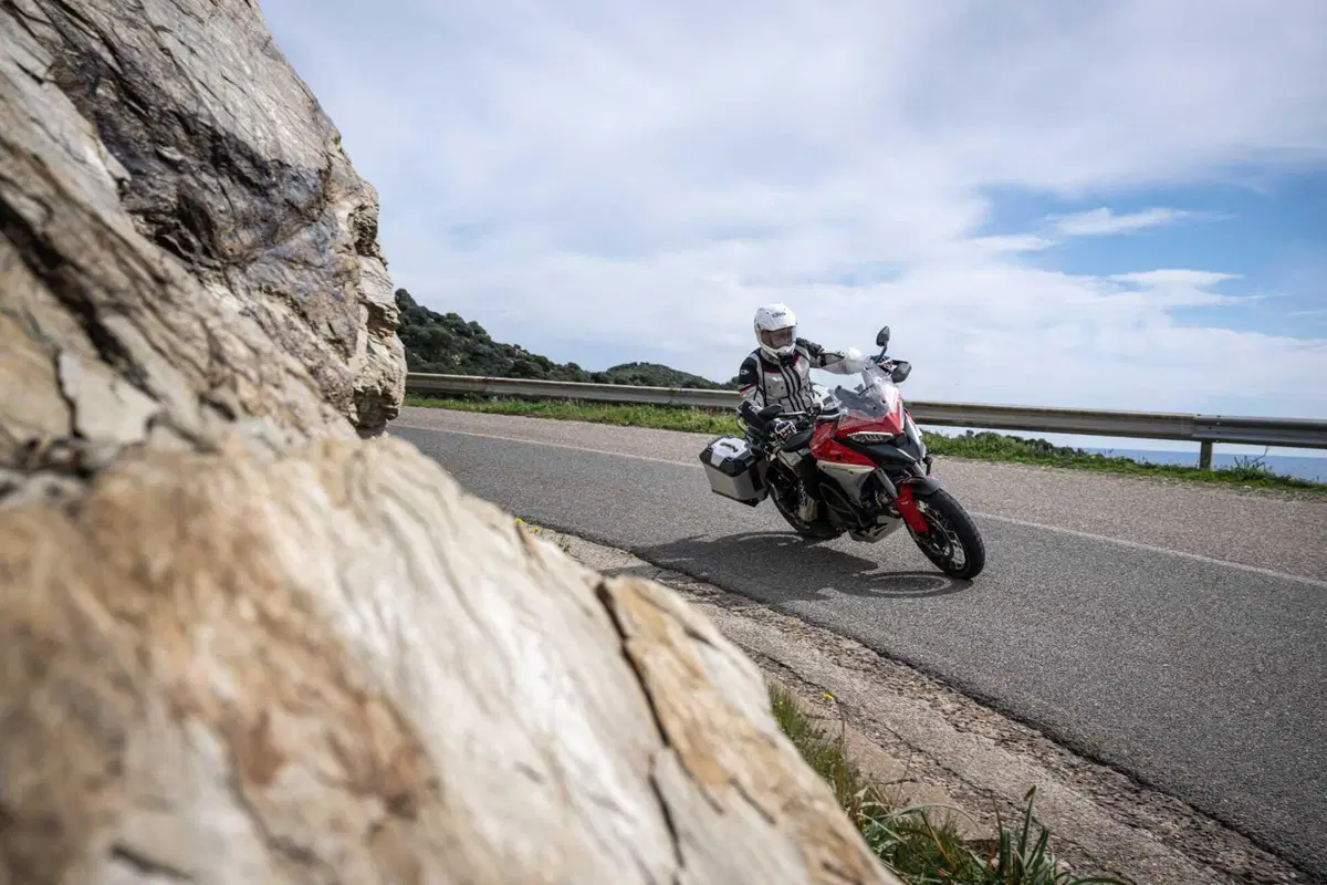 Ducati Multistrada V4 Rally: il TEST della Multi più esagerata! Col commento di Claudio Domenicali (12)