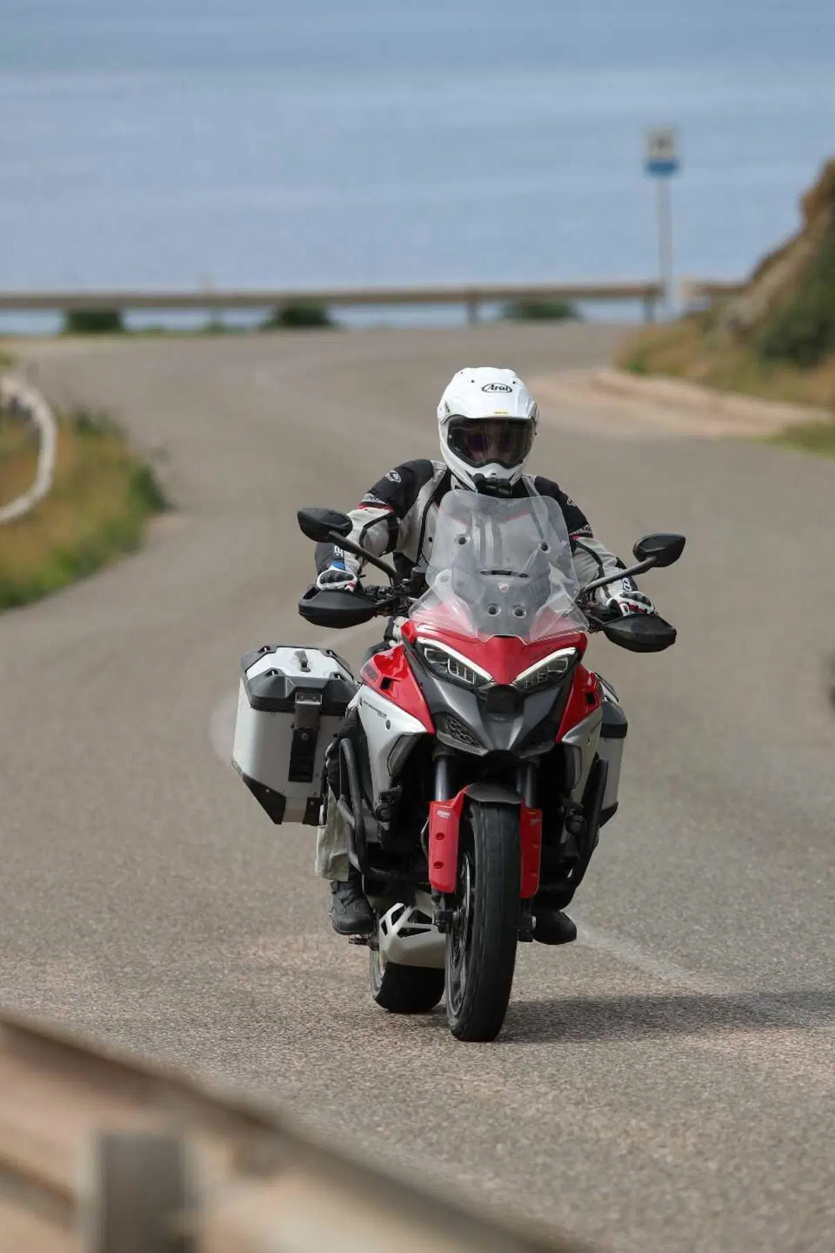 Ducati Multistrada V4 Rally: il TEST della Multi più esagerata! Col commento di Claudio Domenicali (15)
