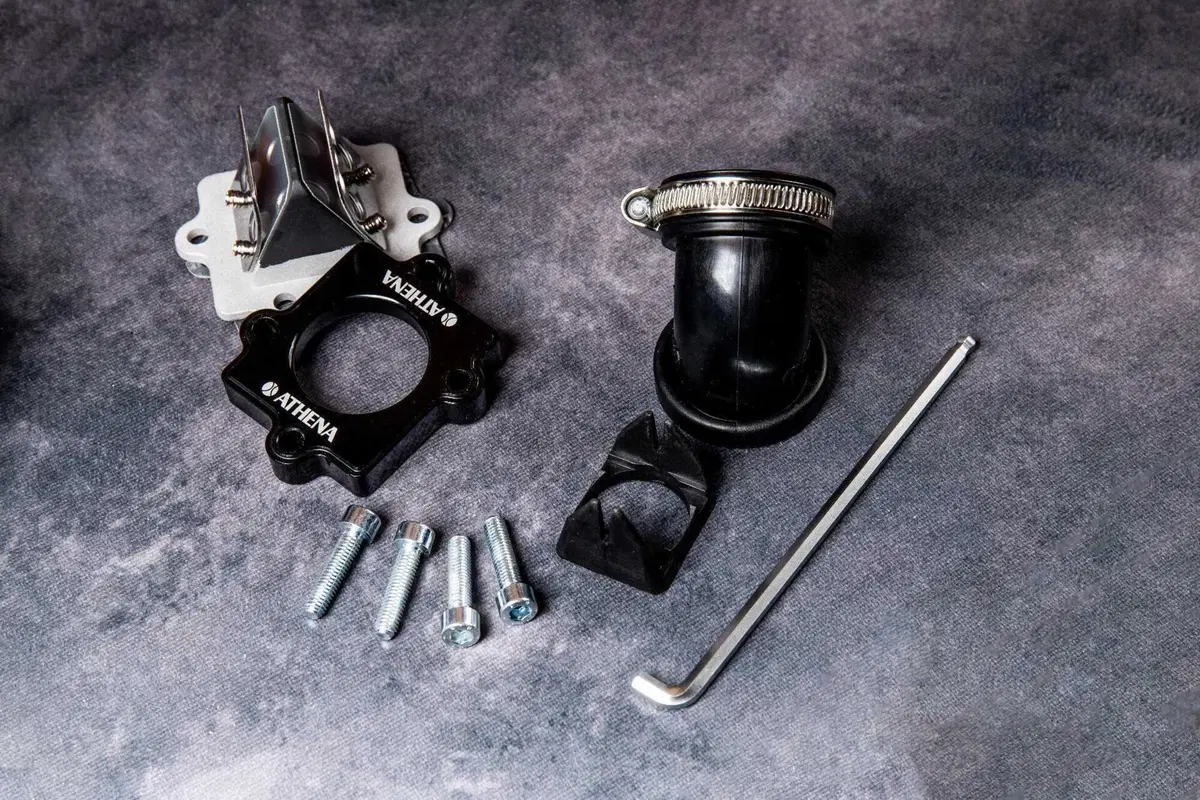 Athena: kit racing per Yamaha-Minarelli orizzontale (4)