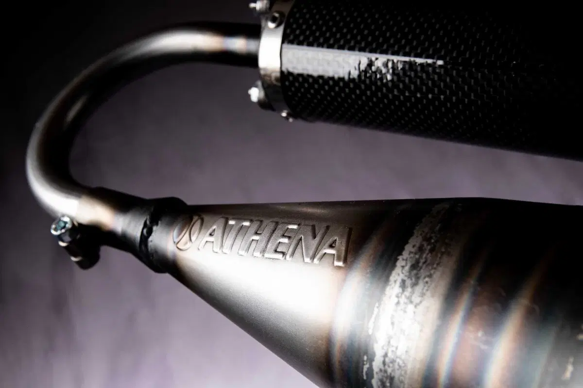 Athena: kit racing per Yamaha-Minarelli orizzontale (14)