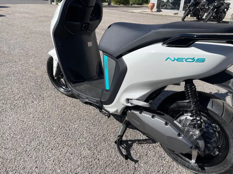 Yamaha Neo's L1e (2022 - 26) (6)