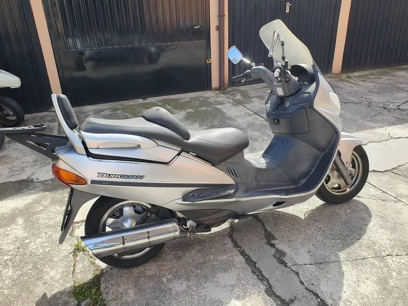 Suzuki Burgman AN 400 (2001 - 02)