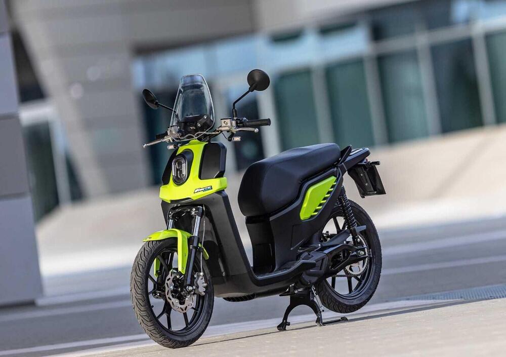 Fantic Motor Issimo City (2023), prezzo e scheda tecnica Moto.it