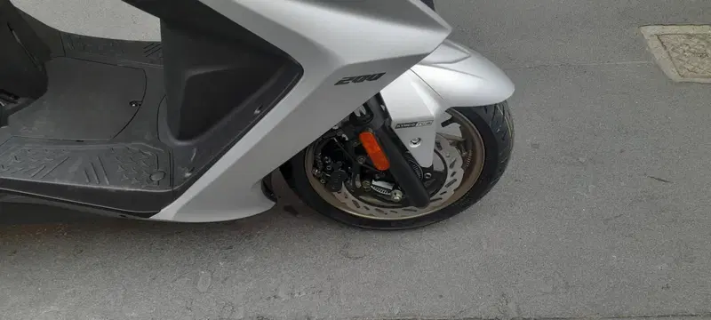 Kymco KRV 200 (2023 - 26) (13)