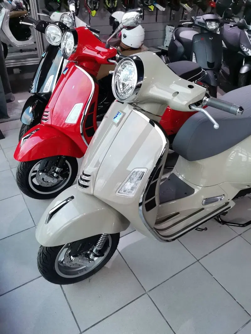 Vespa GTS 310 (2025 - 26) (4)