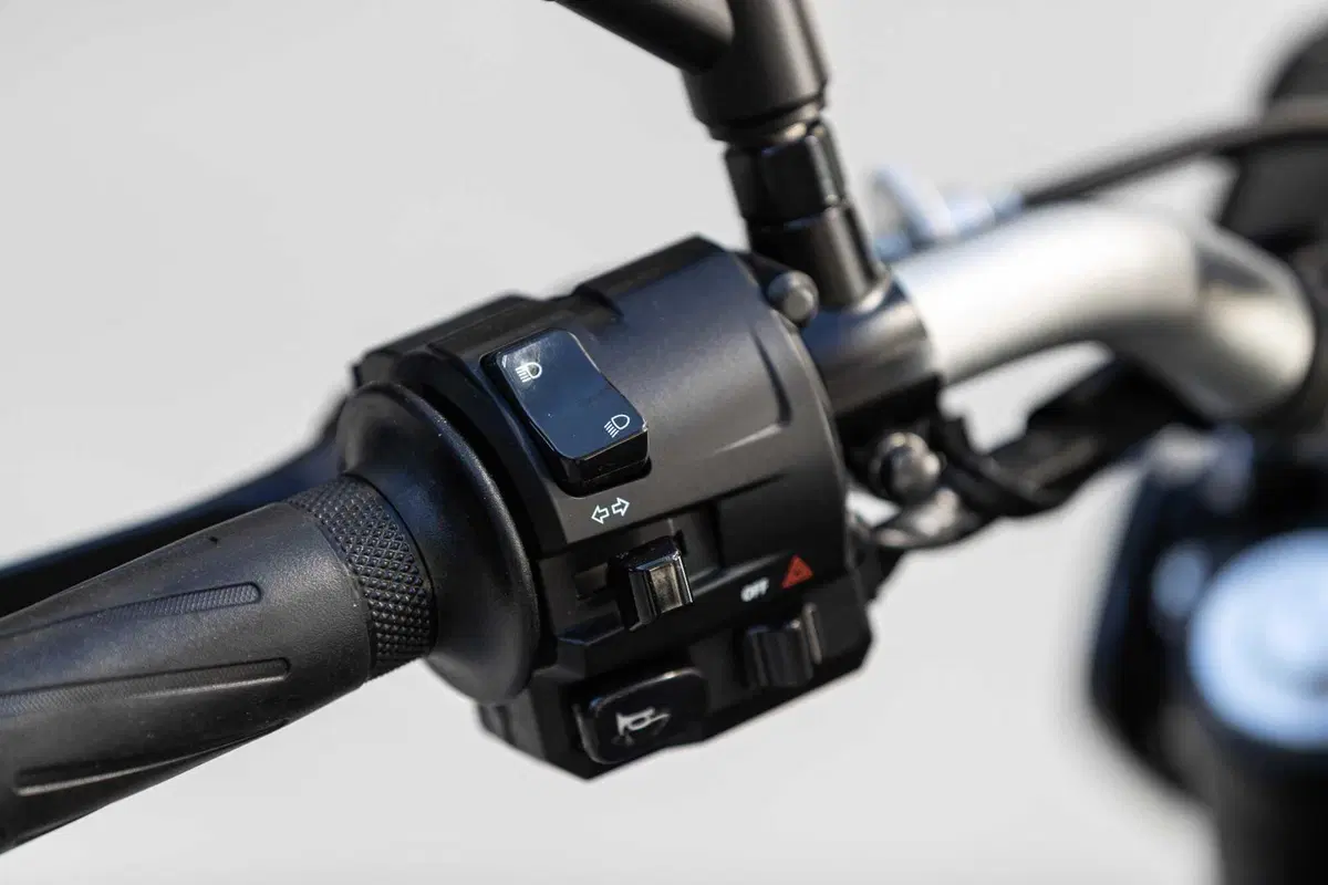 Yamaha MT-10SP e MT-07 2023 TEST (2)