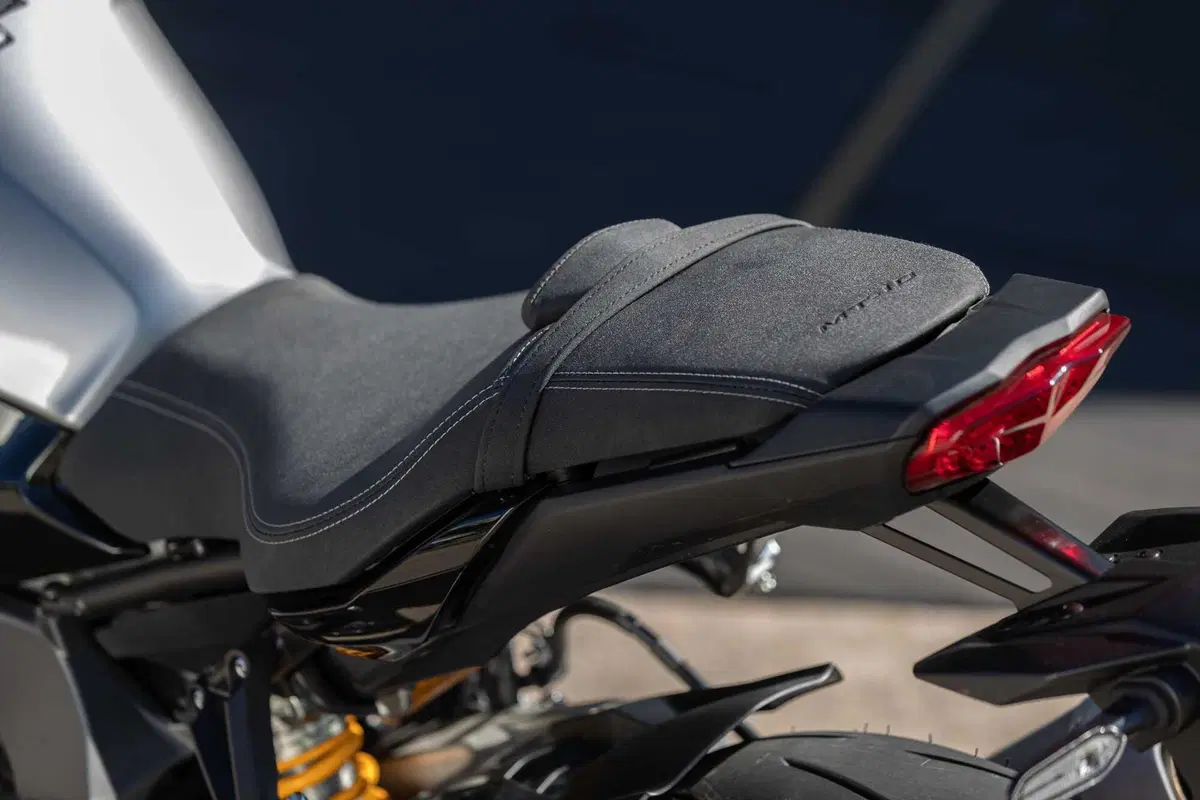 Yamaha MT-10SP e MT-07 2023 TEST (6)