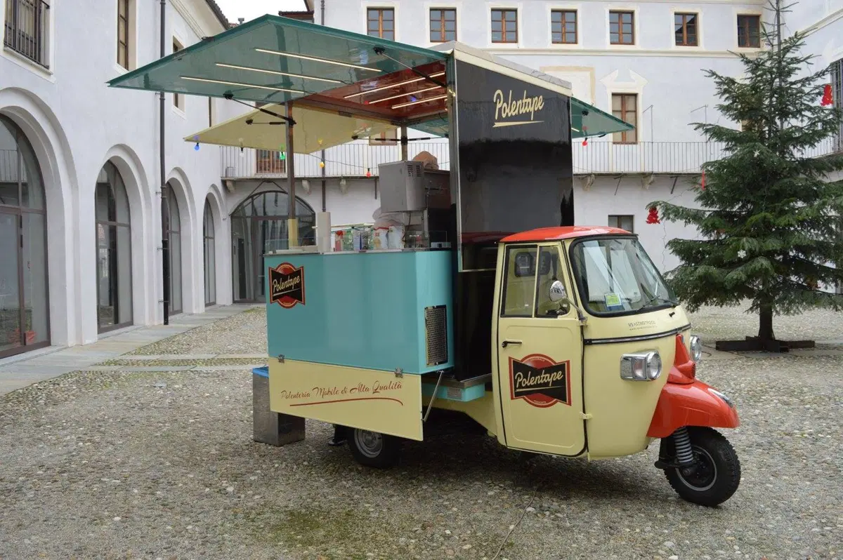 PolentApe: l'Ape Piaggio diventa un ristorante 