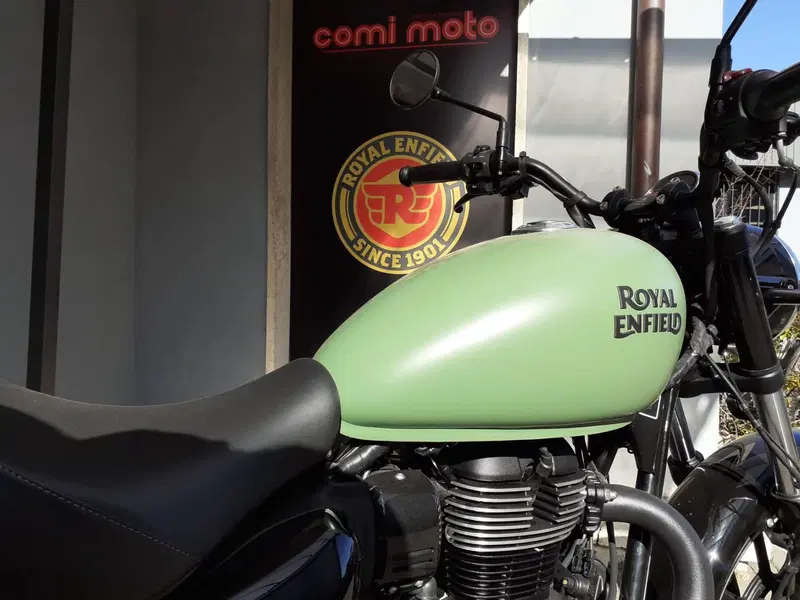 Royal Enfield Meteor 350 (2021 - 26) (2)