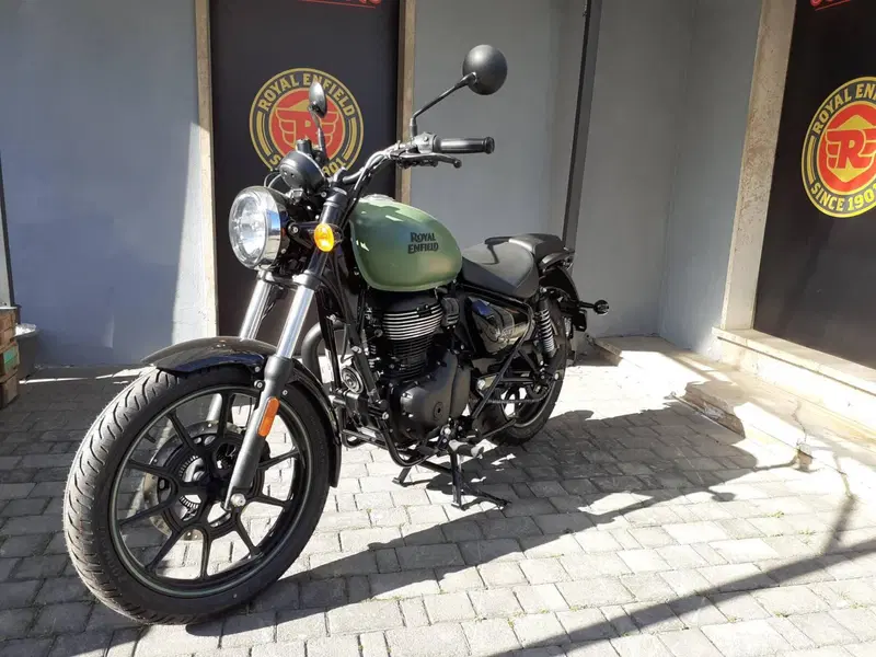 Royal Enfield Meteor 350 (2021 - 26) (4)