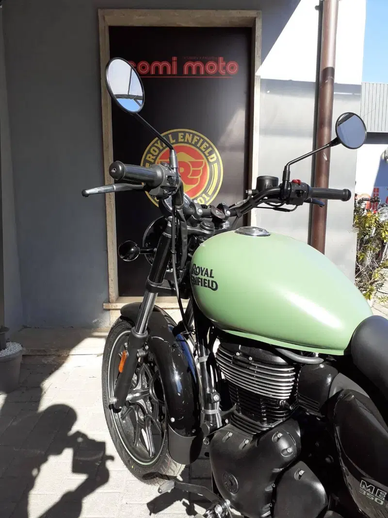 Royal Enfield Meteor 350 (2021 - 26) (10)