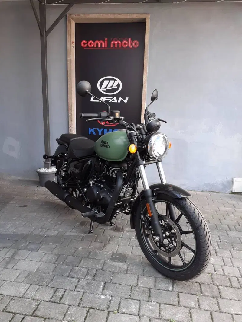 Royal Enfield Meteor 350 (2021 - 26) (12)