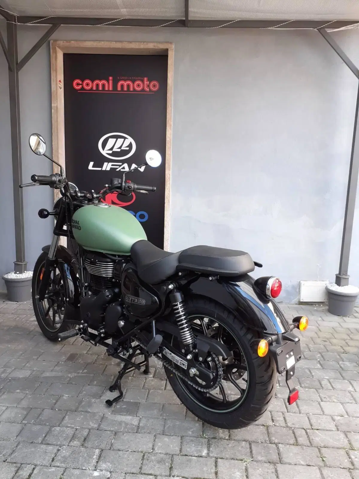 Royal Enfield Meteor 350 (2021 - 26) (16)