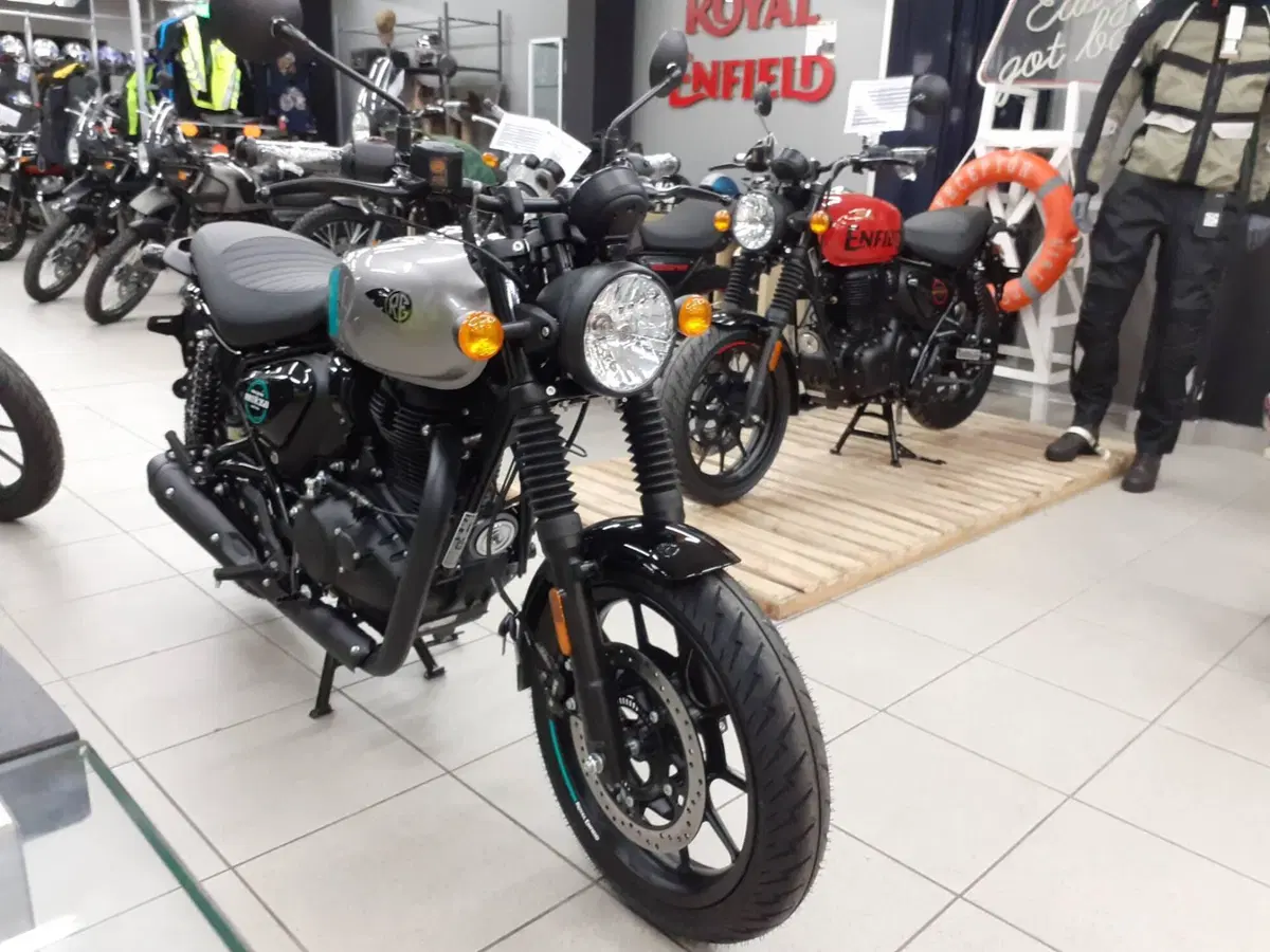 Royal Enfield HNTR 350 (2022 - 26)