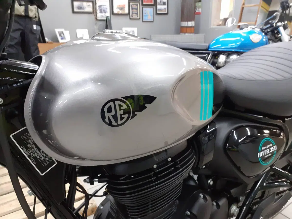 Royal Enfield HNTR 350 (2022 - 26) (8)