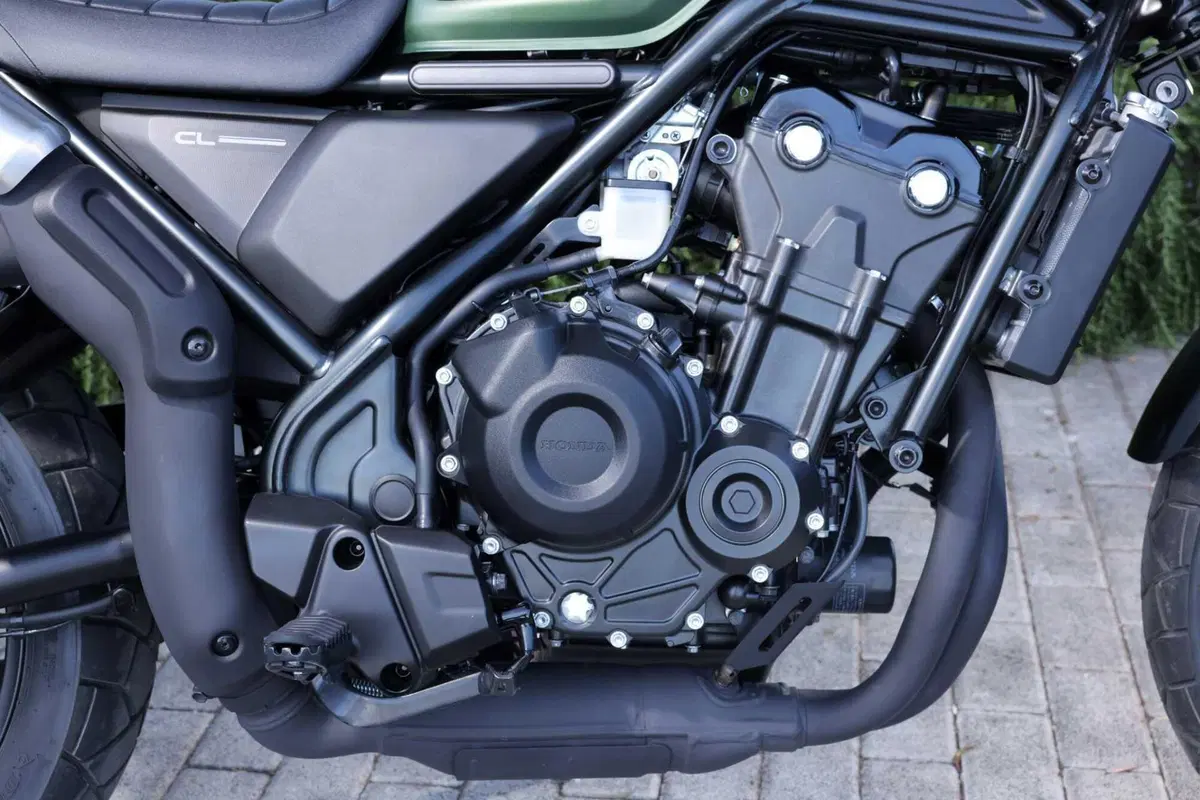 Honda CL500, la scrambler buona per tutte le occasioni [VIDEO e GALLERY] (11)