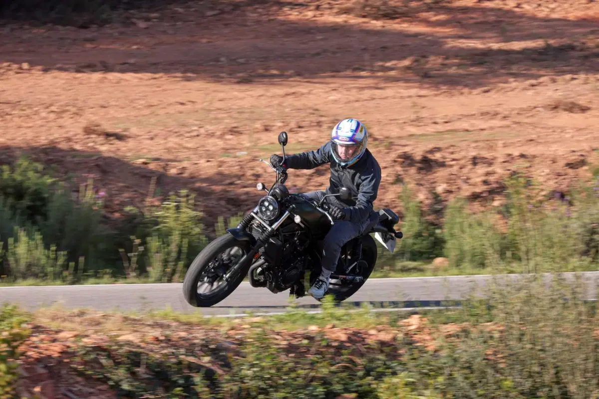 Honda CL500, la scrambler buona per tutte le occasioni [VIDEO e GALLERY] (18)