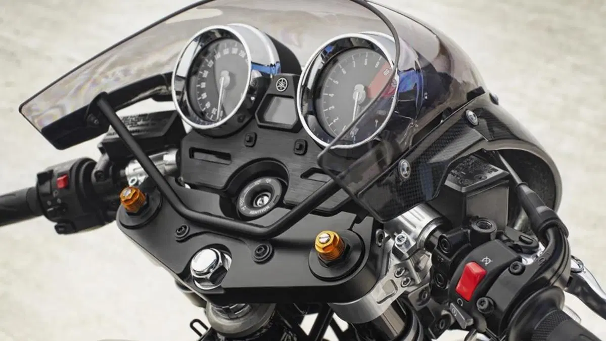 Yamaha XJR 1300 XJR 1300 Racer (2015 - 17) (3)