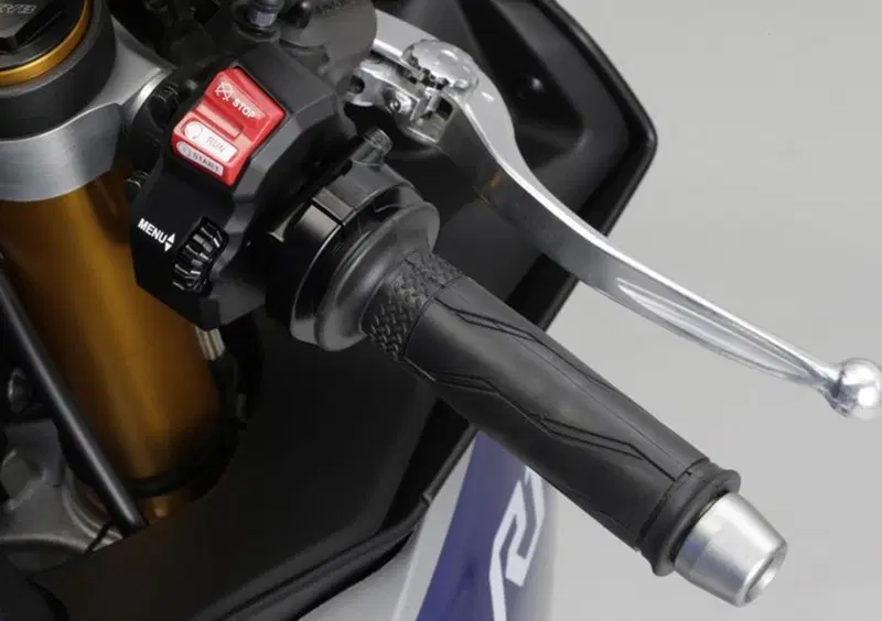 Yamaha YZF R1 YZF R1 (2015 - 16) (8)