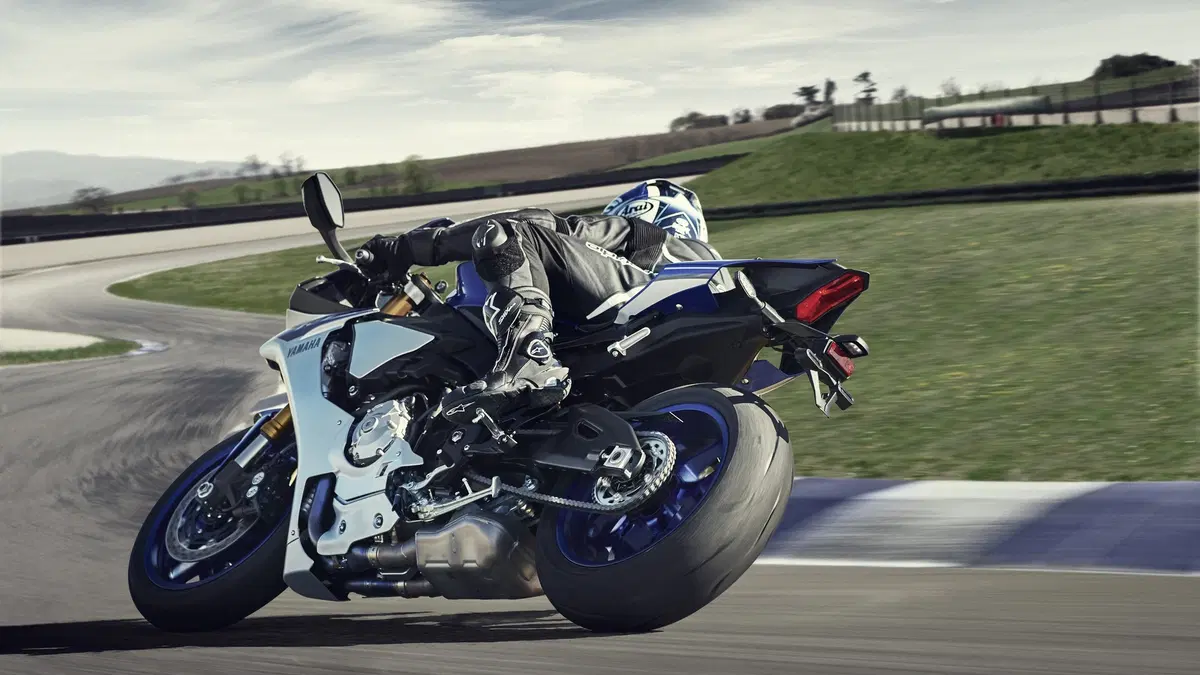 Yamaha YZF R1 YZF R1 (2015 - 16) (10)