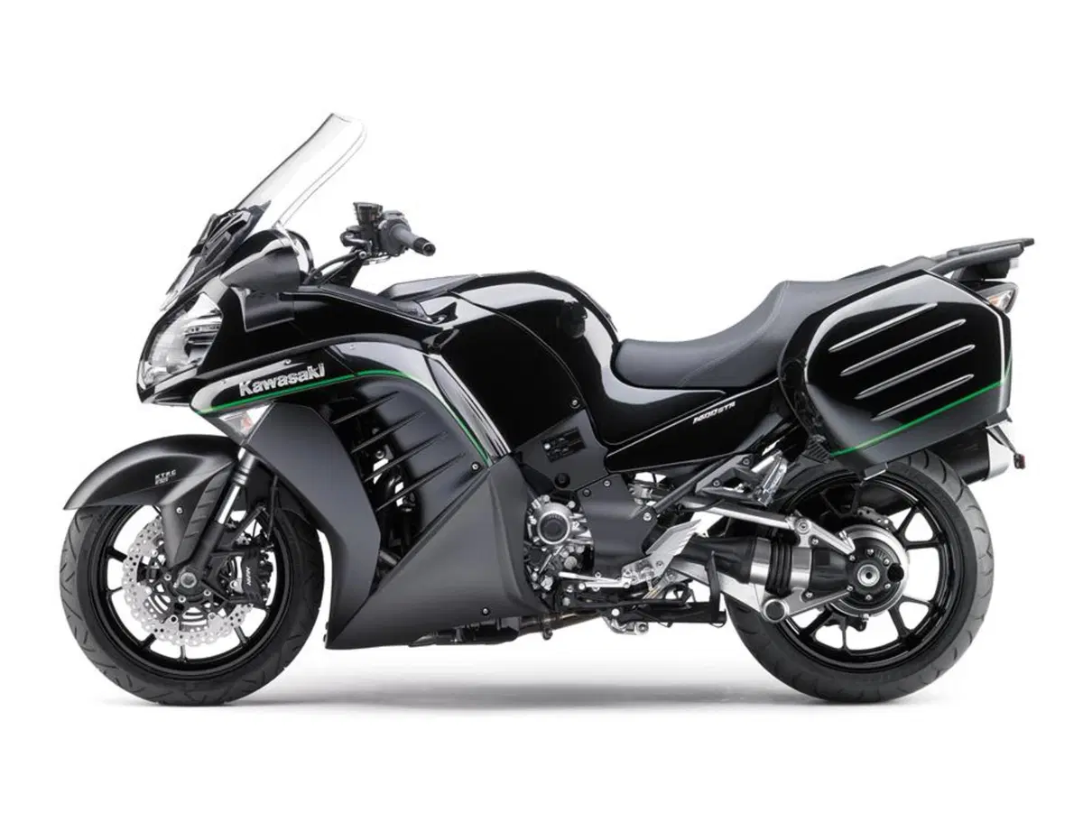 Kawasaki GTR 1400 GTR 1400 ABS (2015 - 16) (6)