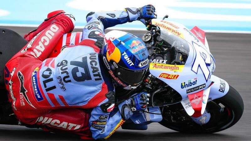 MotoGP 2023. GP di Argentina. Alex Marquez che battaglie con Pecco Bagnaia: &quot;Ho una gran moto!&quot;