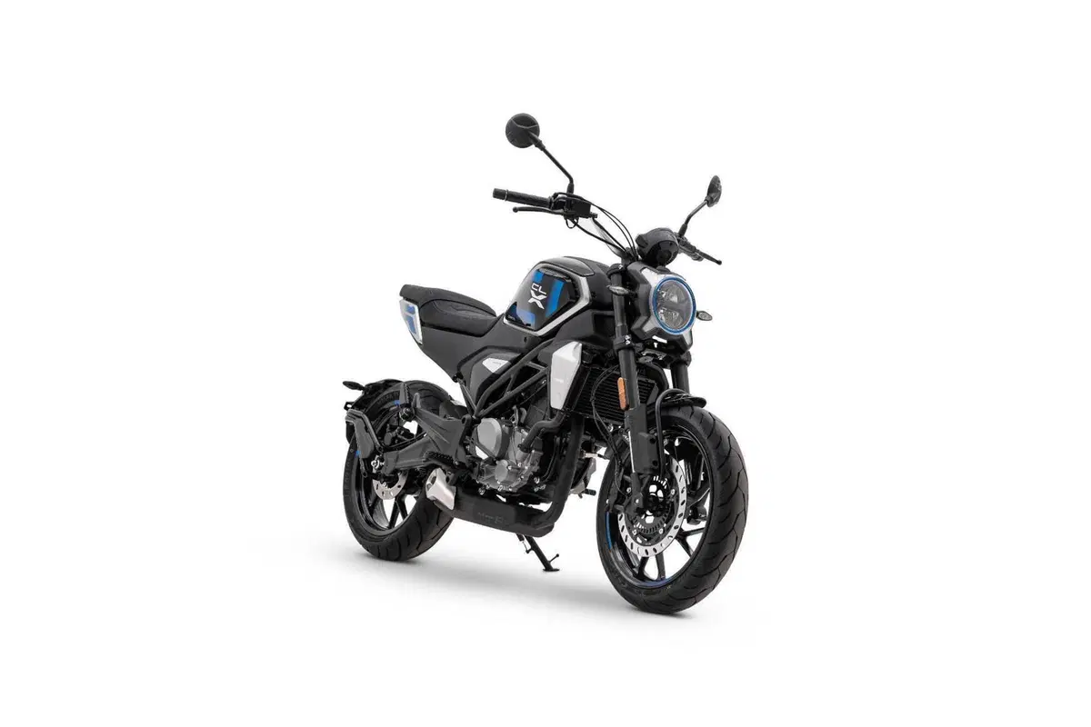 CFMOTO 300CL-X Heritage, la piccola neo-retrò (9)