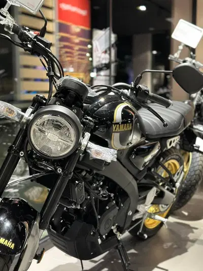 Yamaha XSR 125 Legacy (2022 - 24) nuova