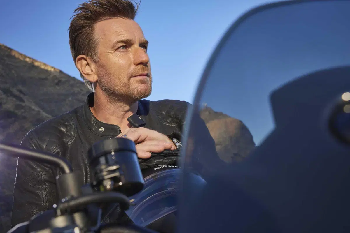 Moto Guzzi: "On To The Next Journey". Lo spettacolare spot con Ewan McGregor [VIDEO] (2)