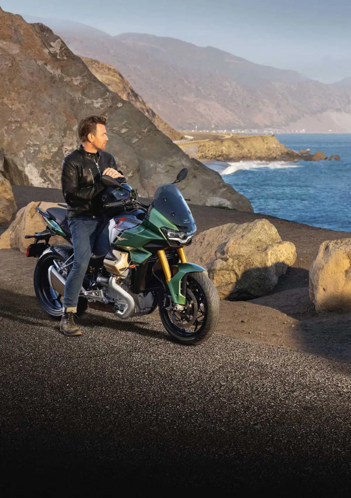 Moto Guzzi: "On To The Next Journey". Lo spettacolare spot con Ewan McGregor [VIDEO] (6)
