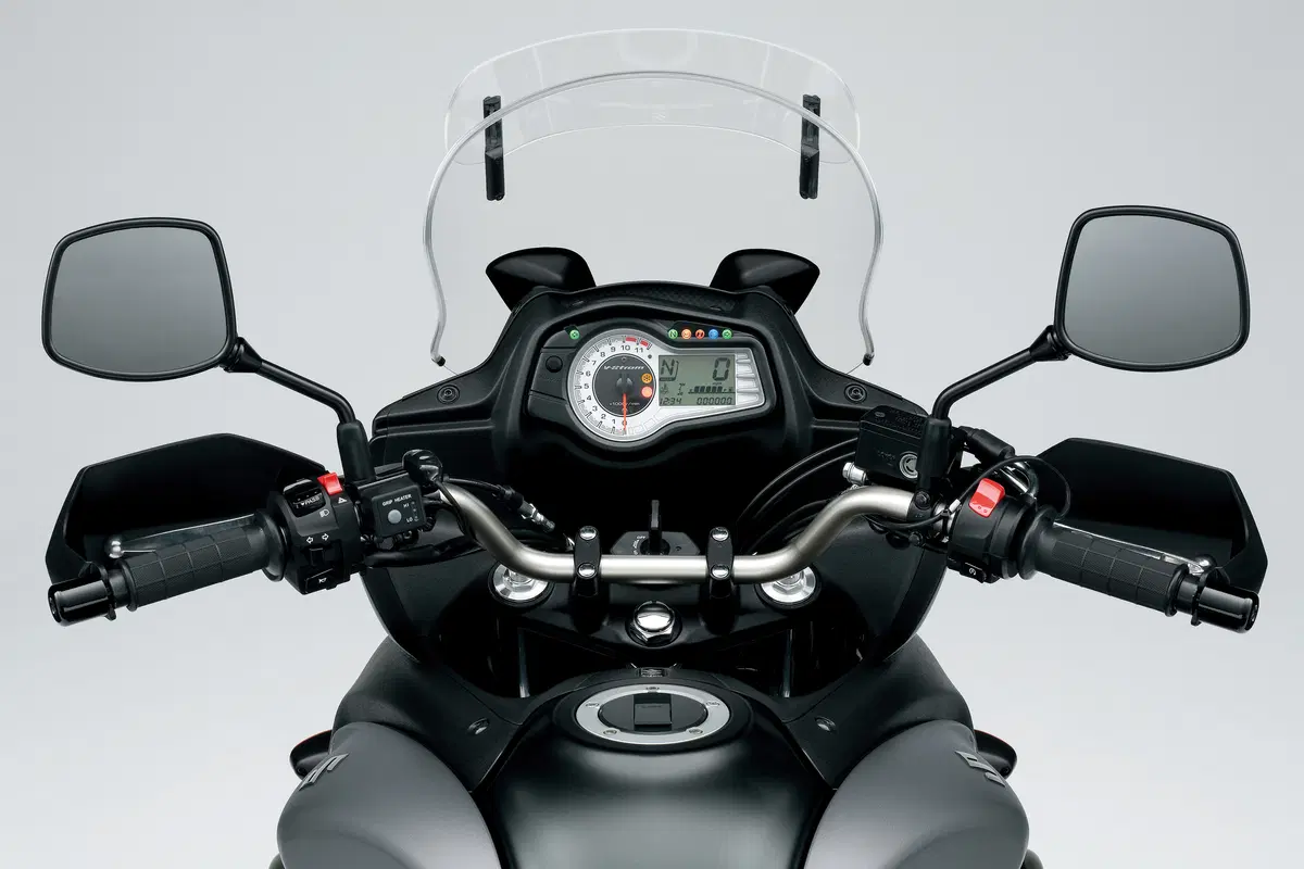 Suzuki V-Strom 650XT V-Strom 650XT ABS Acc (2014 - 15) (26)