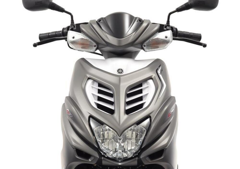 Yamaha Aerox 50 4 (2014 - 17) (2)