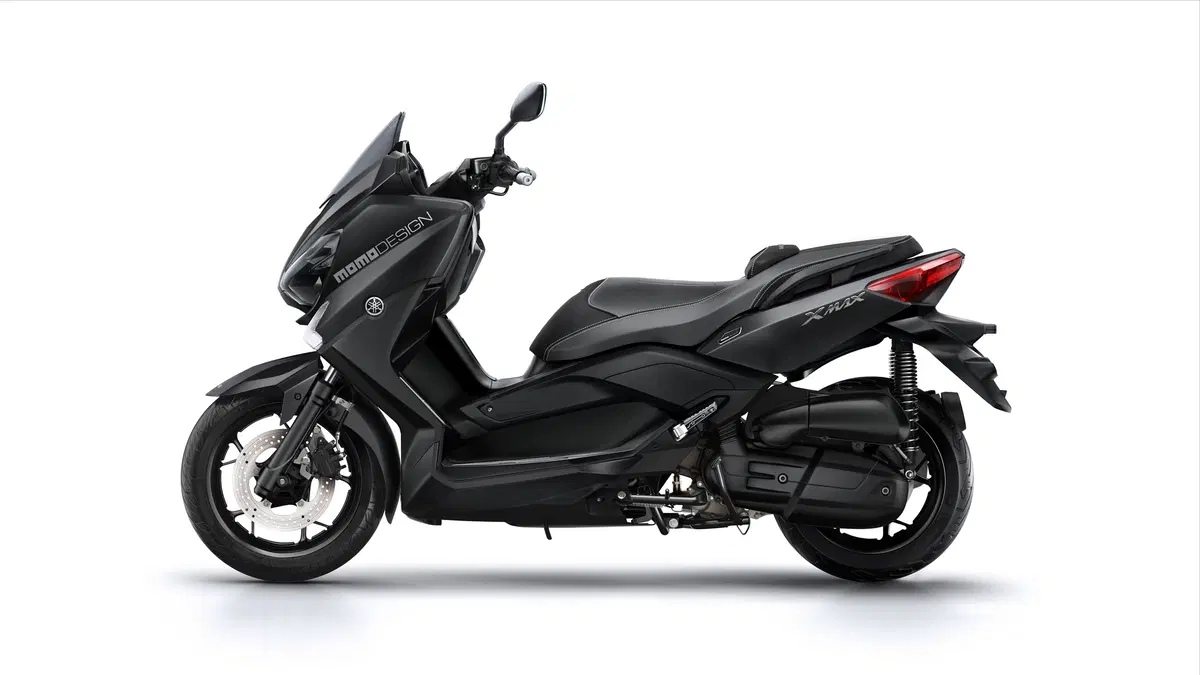 Yamaha X-Max 125 X-Max 125 Momodesign (2015 - 16) (6)
