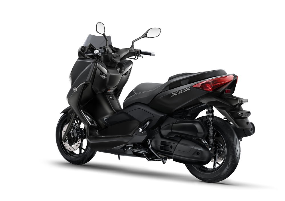 Yamaha X-Max 125 Momodesign (2015 - 16) (4)