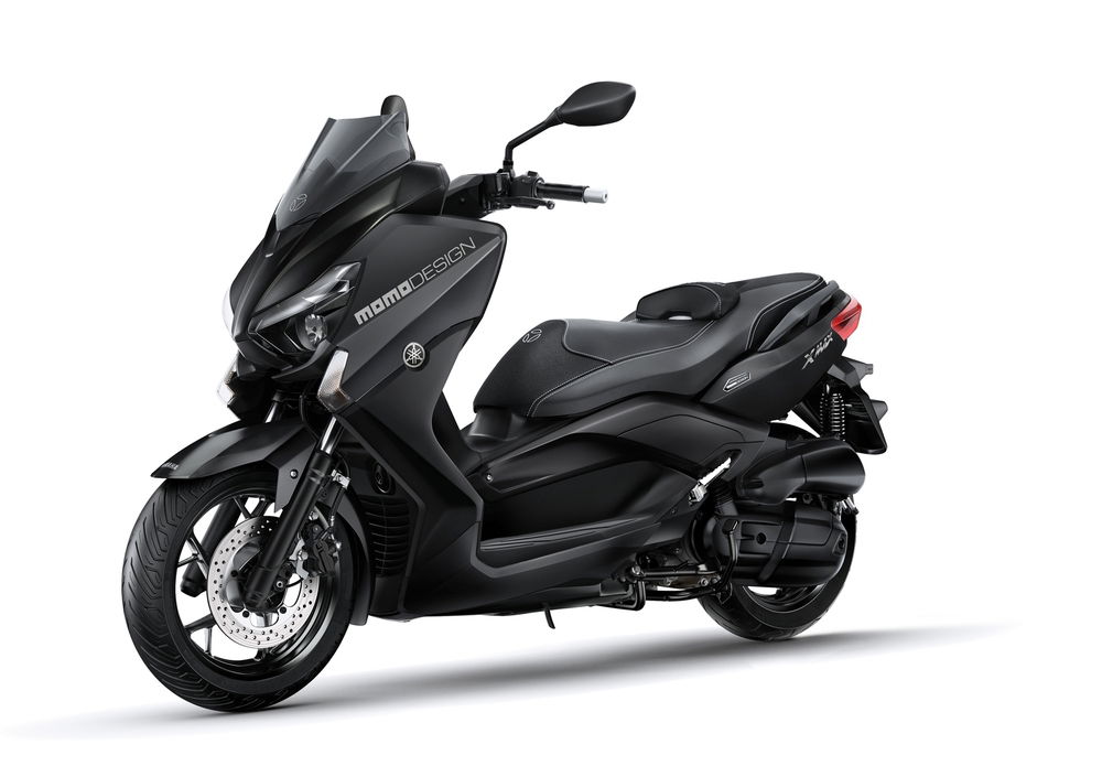 Yamaha X-Max 125 Momodesign (2015 - 16) (3)