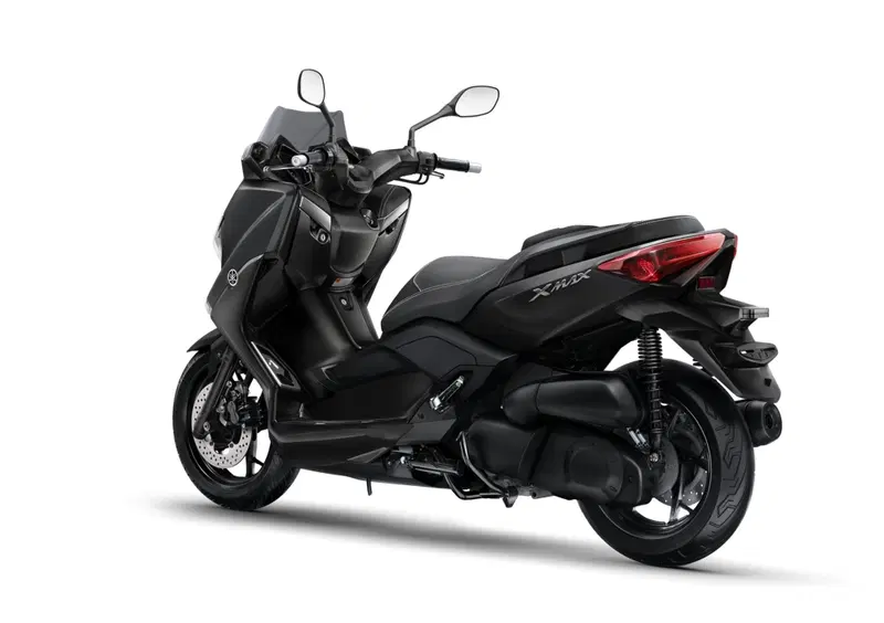 Yamaha X-Max 250 X-Max 250 Momodesign (2015 - 16) (2)