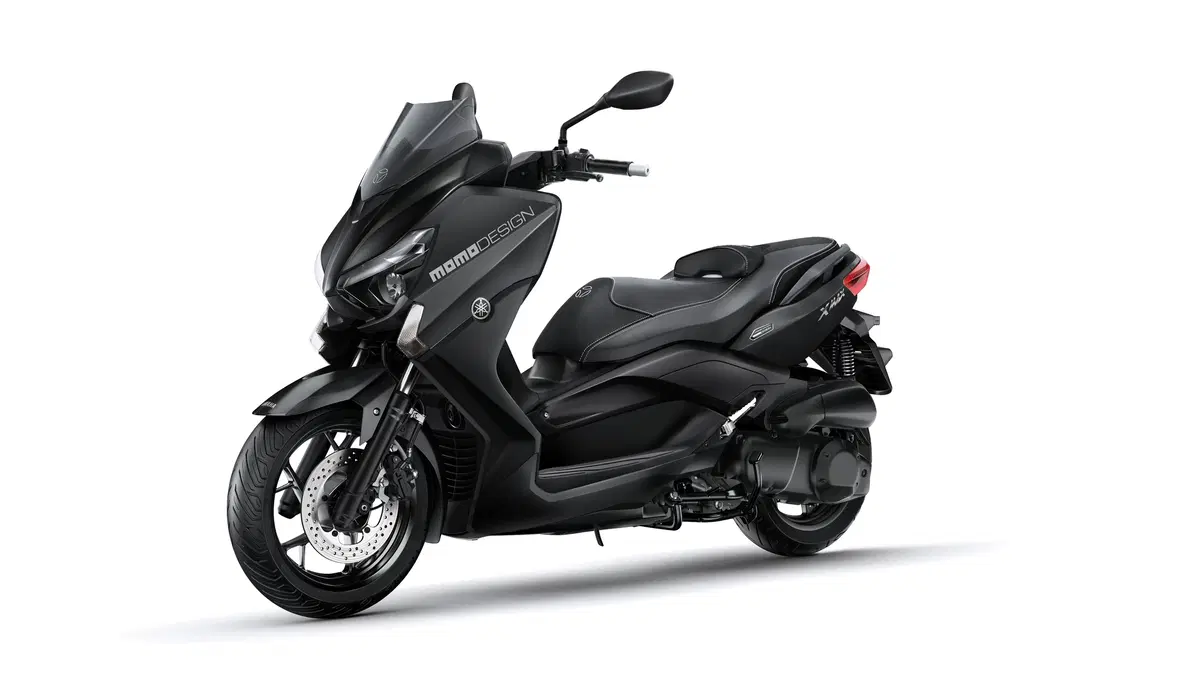 Yamaha X-Max 250 X-Max 250 Momodesign (2015 - 16) (5)
