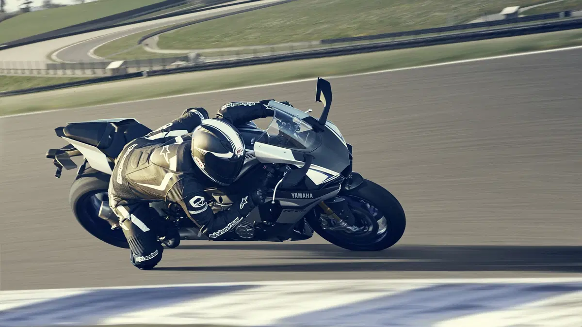 Yamaha YZF R1 YZF R1 M (2015 - 16) (3)