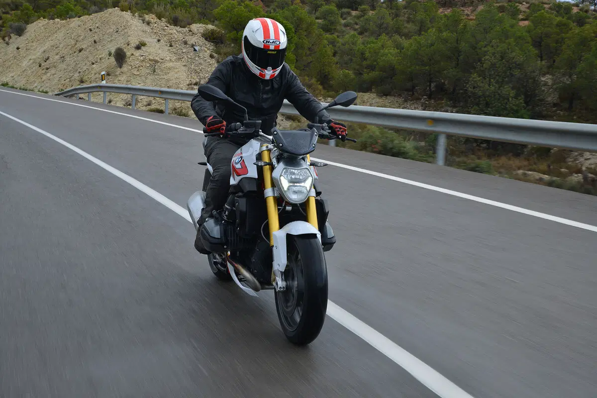 Bmw R 1200 R R 1200 R (2015 - 16) (22)