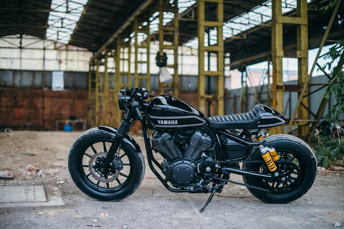 Yamaha XV 950 Garage Challenge