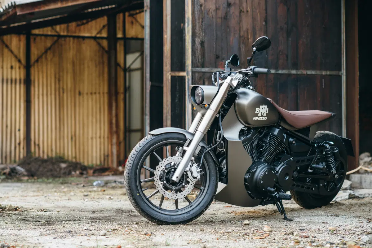 Yamaha XV 950 Garage Challenge (4)